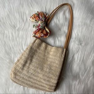 Floral Bow Wicker Bucket Shoulder Bag